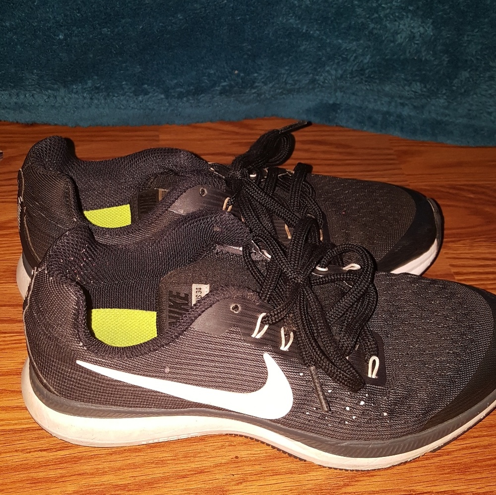Black Nike shoes